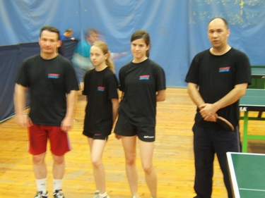 balr�l: R�vfy Tibor, Tak�cs Lili, Balogh Zs�fia �s Bot�r Attila