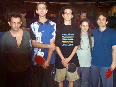 a J�v�bar�t SK csapata