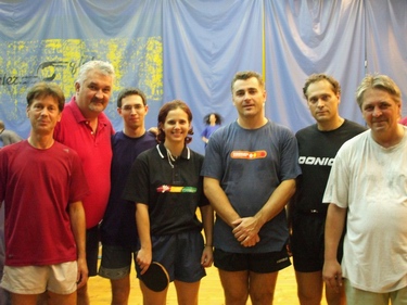 a csapat tagjai, balr�l: Czomba Imre, Kov�cs Istv�n, Kloiber D�niel, Selymes Andrea, Jeges Csaba, Anda Bal�zs �s Csaba Zolt�n 
